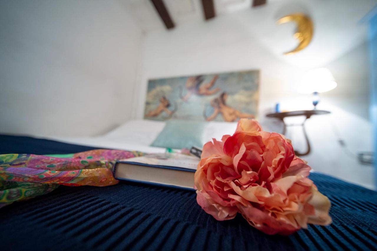 Wonderful Romantic Studio Ponte Vecchio Area Floransa Dış mekan fotoğraf