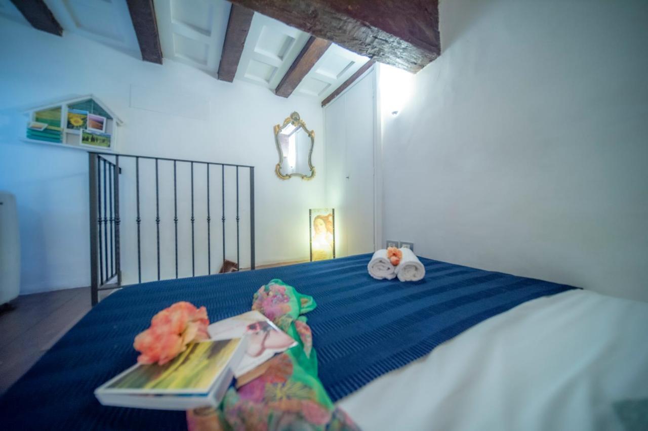 Wonderful Romantic Studio Ponte Vecchio Area Floransa Dış mekan fotoğraf